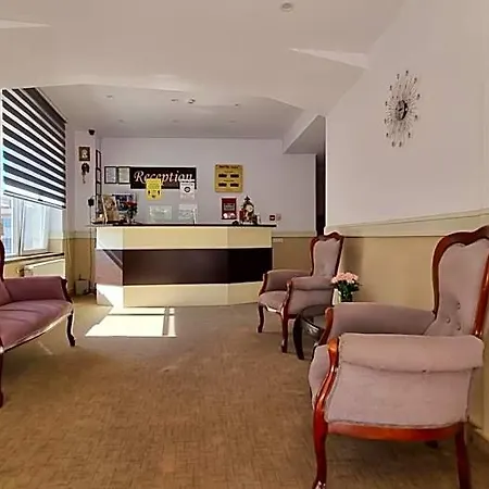 New Derby Hotel 3*
