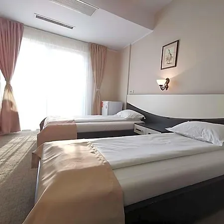 New Derby Hotel 3*